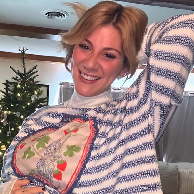 Singer Jax Slams Accusations That Her Pregnancy Belly Is “Fake”